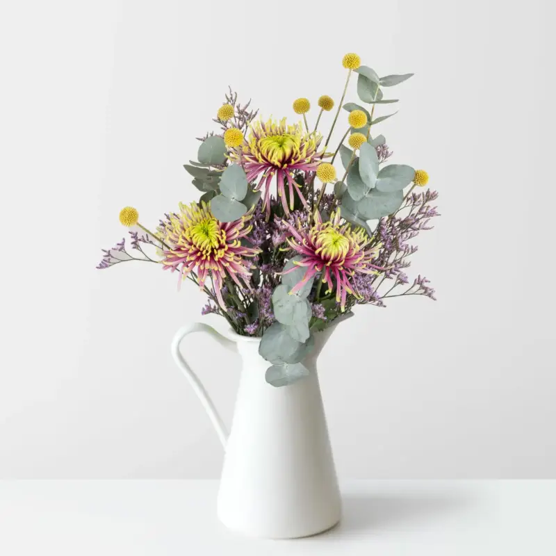 Knallerangebot Bunter Schnittblumen-Mix mit Craspedia, Eukalyptus & Chrysanthemen