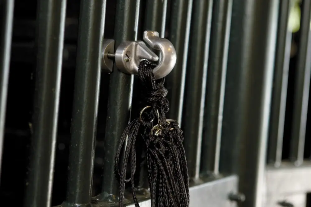 Schneller Versand Waldhausen Spezialhalter aus Metall
