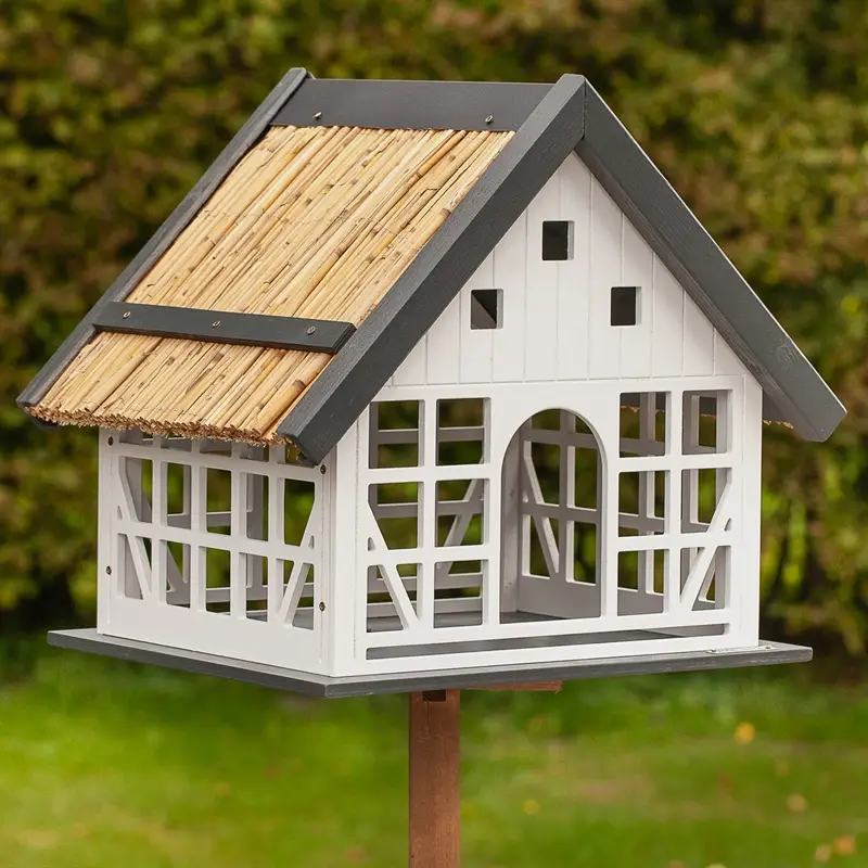 Sale B-Ware: VOSS.garden "Lindau" - großes Vogelhaus im Fachwerkstil, inkl. Ständer