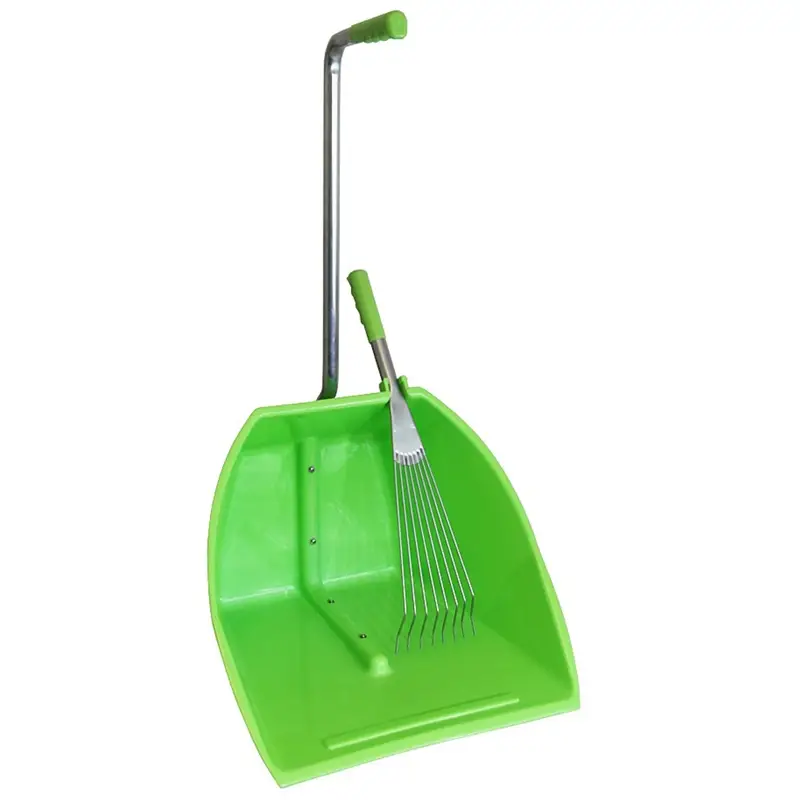 Growi® Big Stallbutler mit Harke in Grün, extra groß, für Stall, Reitplatz und Paddock Aktuell