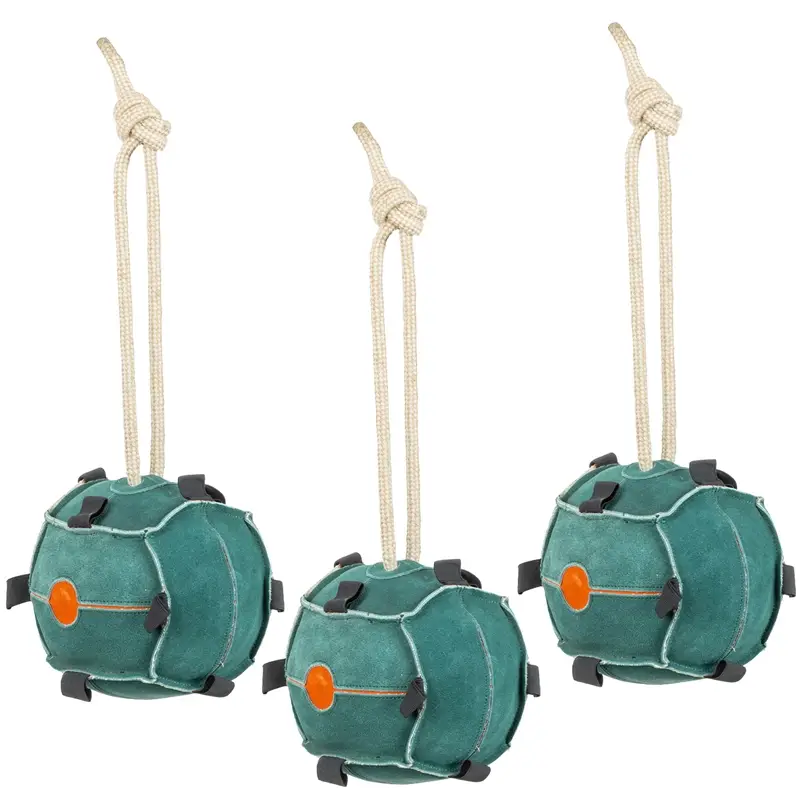 Neue Ware 3x VOSS.farming Pferdespielzeug, Möhrenball,ø22cm, Leder